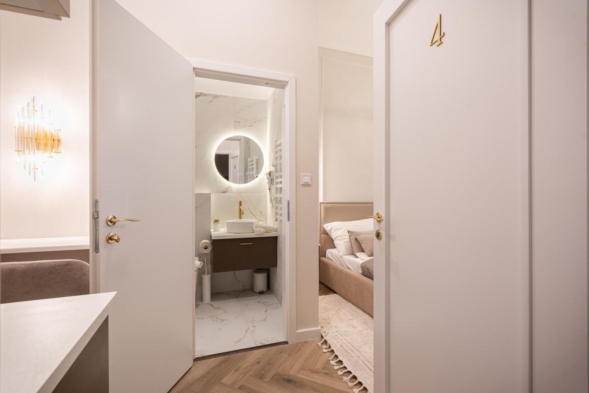 A20 - Boutique Apartment Best Location, By Bqa Budapest Exteriör bild